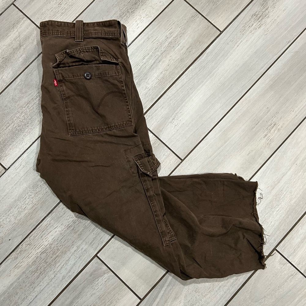 Levi’s unisex Cargo pants size W36 L34 dark brown, like new condition
